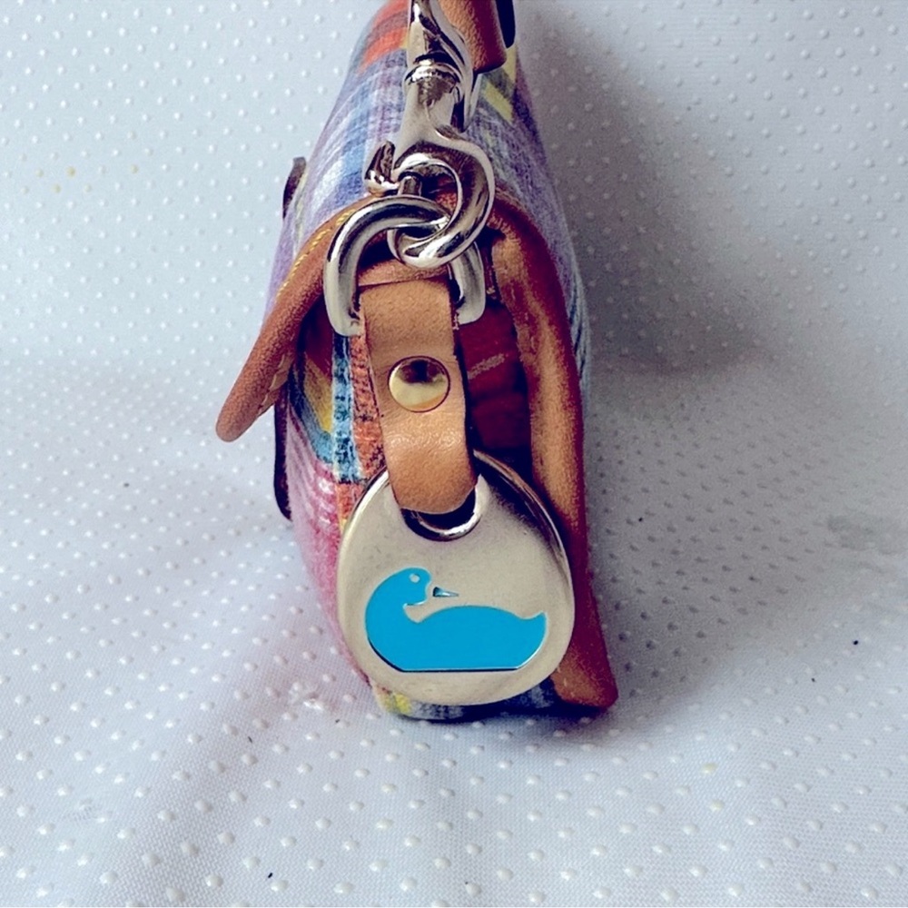 Vintage Dooney & Bourke ant picnic Leather-Trim Wristlet with duck charm - Picture 4 of 10